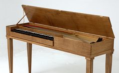 Edmund Handy - hand made celeste instruments